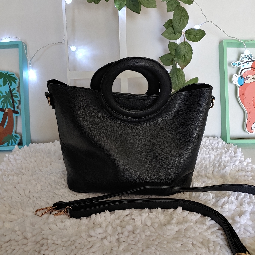 vegan leather wallet with extendable handle excell